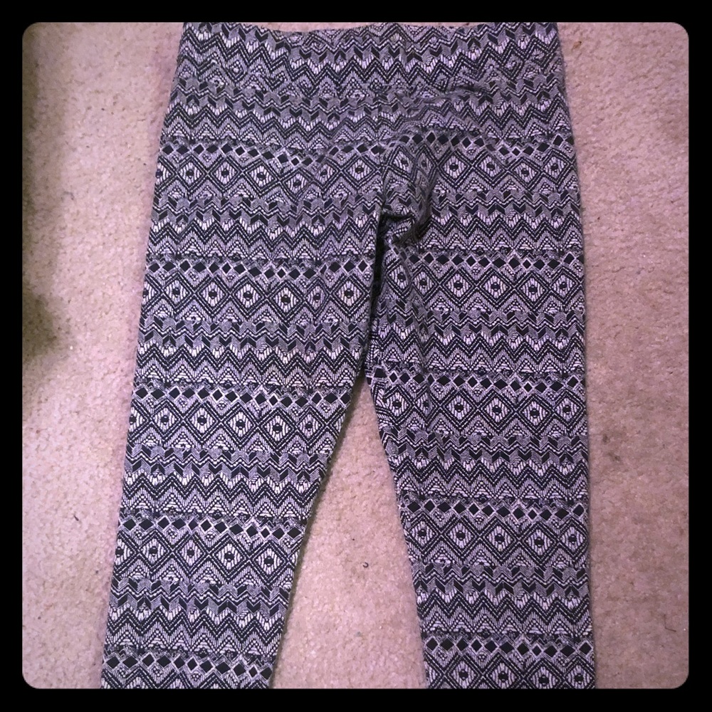 Graphic Leggings